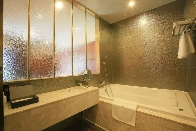 Oda (Deluxe Room A (King bed 2-person spa )
