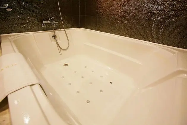 Oda (Deluxe Room A (King bed 2-person spa )