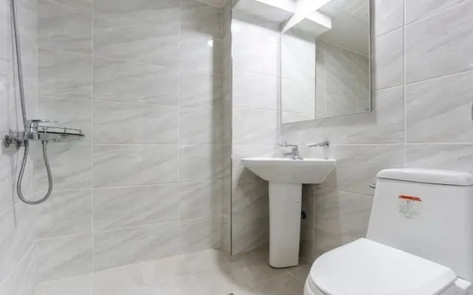 Oda (Moon room (Room102 / family type))