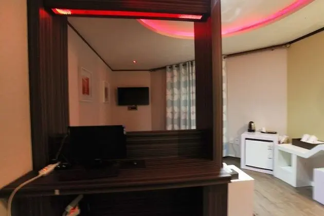 Oda (Semi-special room)