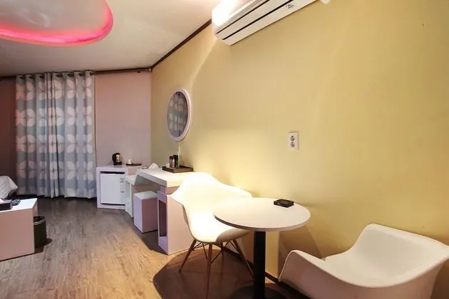 Oda (Semi-special room)