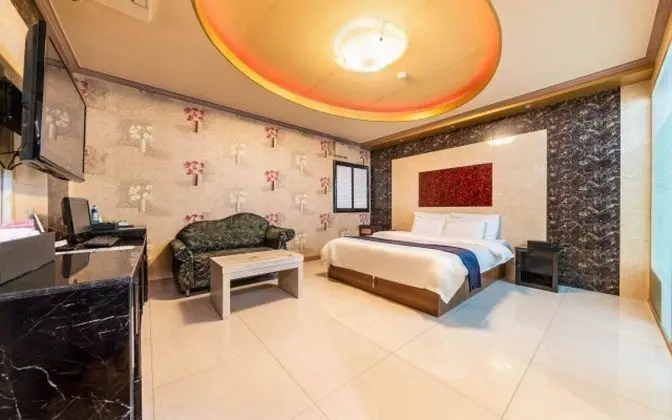Oda (Accommodation TIME SALE (first-come f)