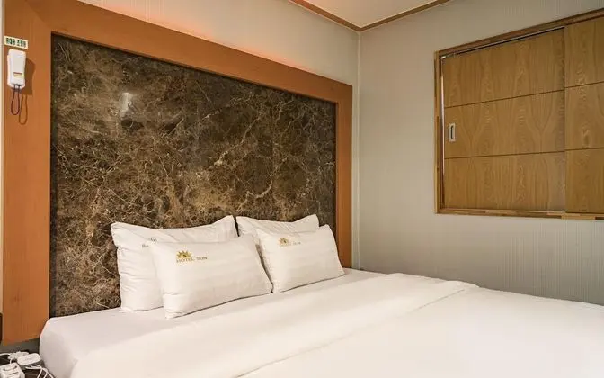 Oda (General room (YouTube available avail)