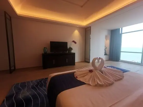 Business Tek Büyük Yataklı Oda