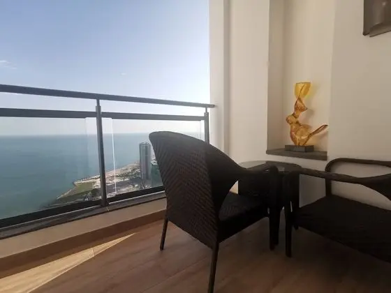 Business Tek Büyük Yataklı Oda