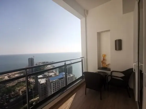 Business Tek Büyük Yataklı Oda