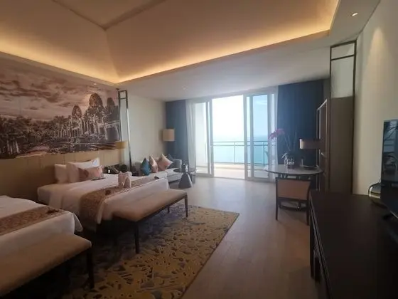 Business Tek Büyük Yataklı Oda