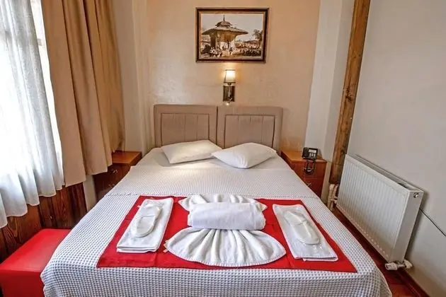 Comfort Tek Büyük Yataklı Oda