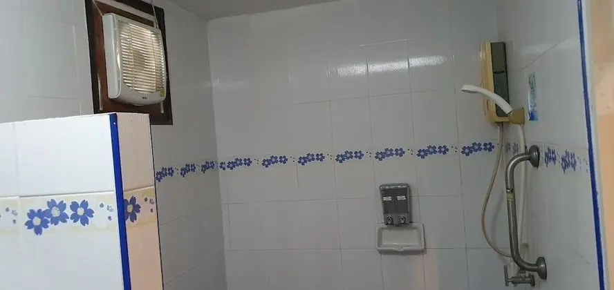 Üç Kişilik Oda
