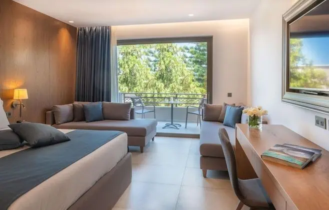 Luxury Dört Kişilik Oda, Bahçe Manzaralı