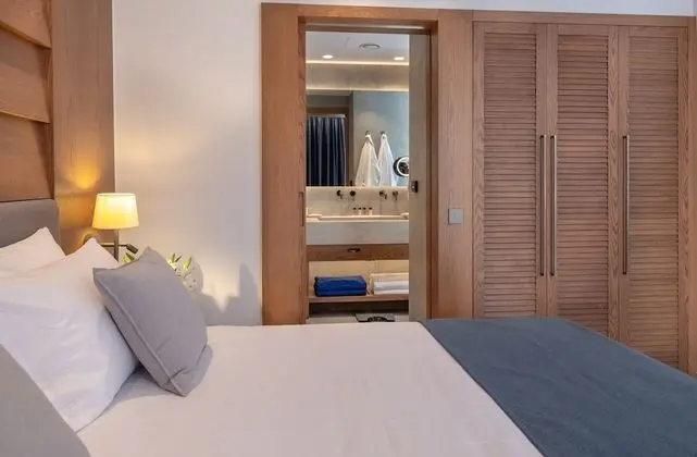 Luxury Dört Kişilik Oda, Bahçe Manzaralı