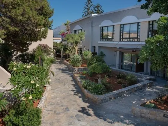 Luxury Dört Kişilik Oda, Bahçe Manzaralı