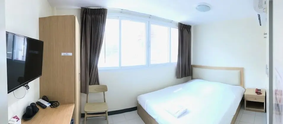 Superior Room with Window