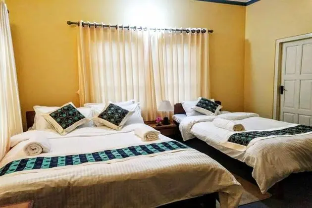 Deluxe Üç Kişilik Oda, Birden Çok Yatak, Dağ Manzaralı