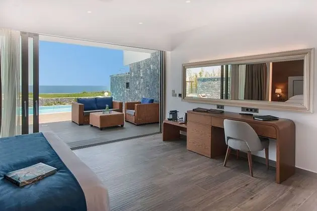 Ambassador Wellbeing Suite Sea View with Private Pool