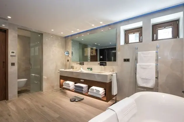 Ambassador Wellbeing Suite Sea View with Private Pool