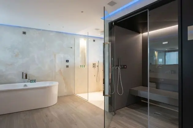 Ambassador Wellbeing Suite Sea View with Private Pool