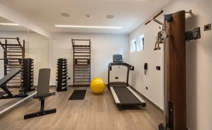 Executive Fitness Suite Sea View with Private Pool and Gym
