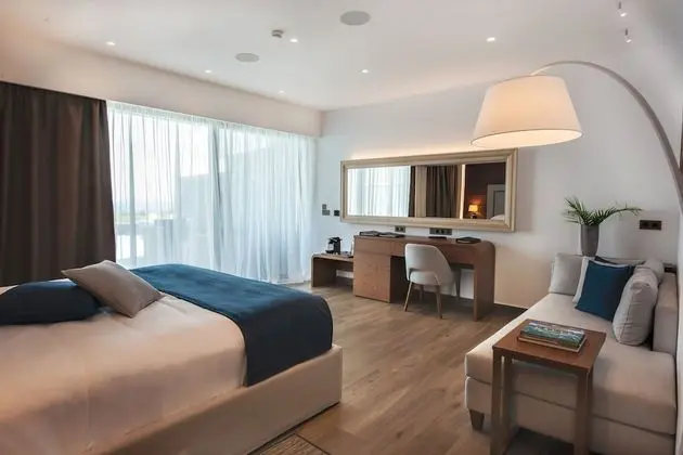 Executive Fitness Suite Sea View with Private Pool and Gym