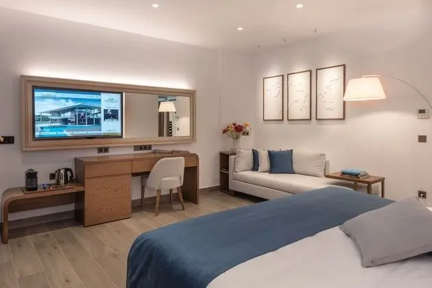 Premium Energy Suite Sea View with Private Pool and SoulSauna