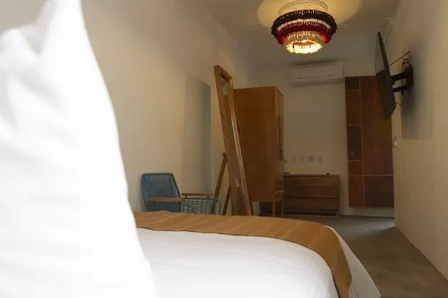 Basic Tek Büyük Yataklı Oda