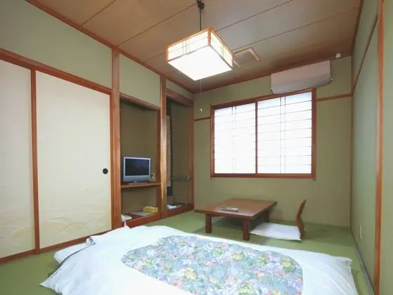 Traditional İki Ayrı Yataklı Oda (Japanese Style)