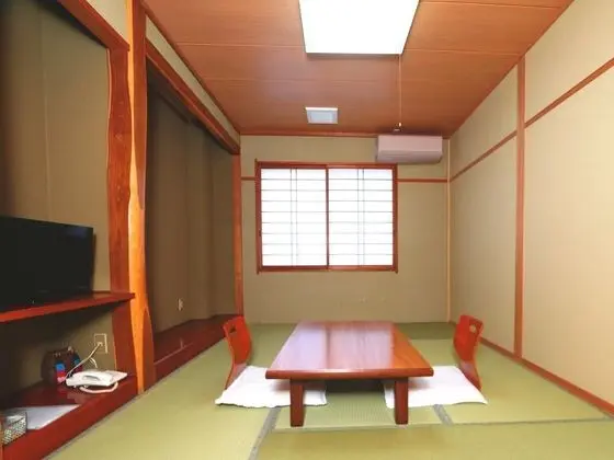 Traditional Üç Kişilik Oda (Japanese Style)