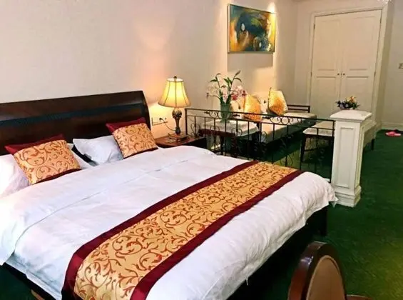 Deluxe Tek Büyük Yataklı Oda