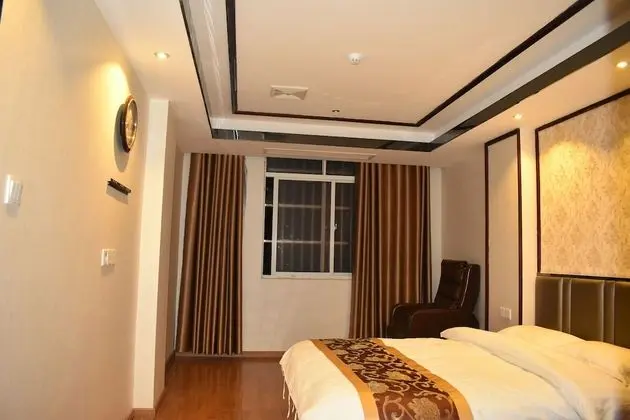 Deluxe Tek Büyük Yataklı Oda