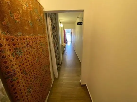 Economy Tek Büyük Yataklı Oda (202)