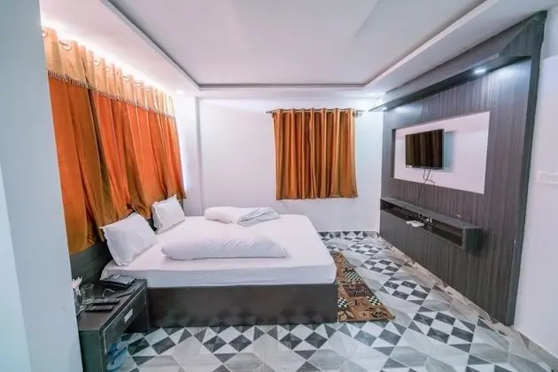 Deluxe Tek Büyük Yataklı Oda, Sigara İçilebilir, Şehir Manzaralı