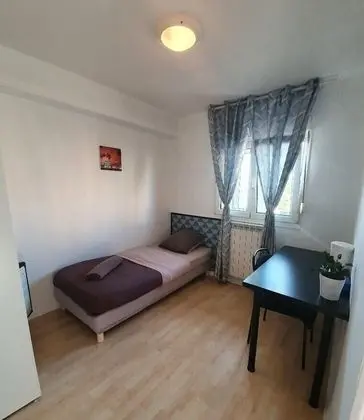 Basic Tek Kişilik Oda, Ortak Banyo