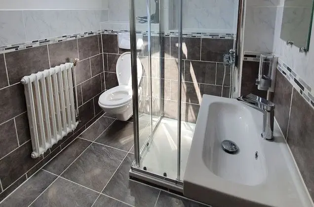 Standard Tek Büyük Yataklı Oda, Ortak Banyo