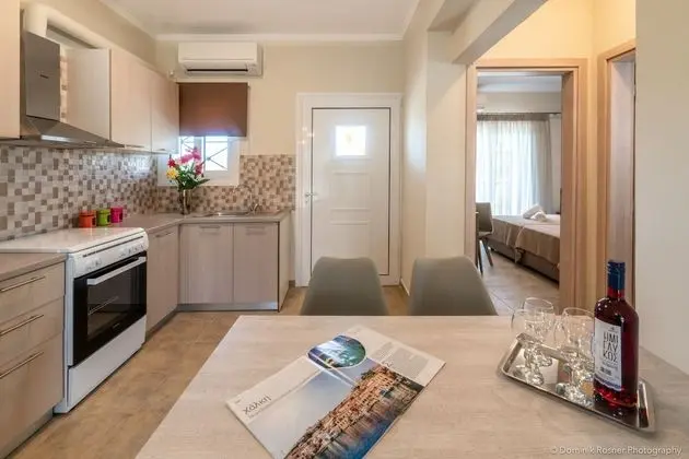 Classic Villa, 4 Yatak Odası, Havuz Manzaralı (A)