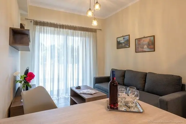 Classic Villa, 4 Yatak Odası, Havuz Manzaralı (A)
