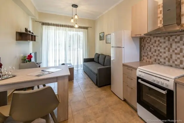 Classic Villa, 4 Yatak Odası, Havuz Manzaralı (A)