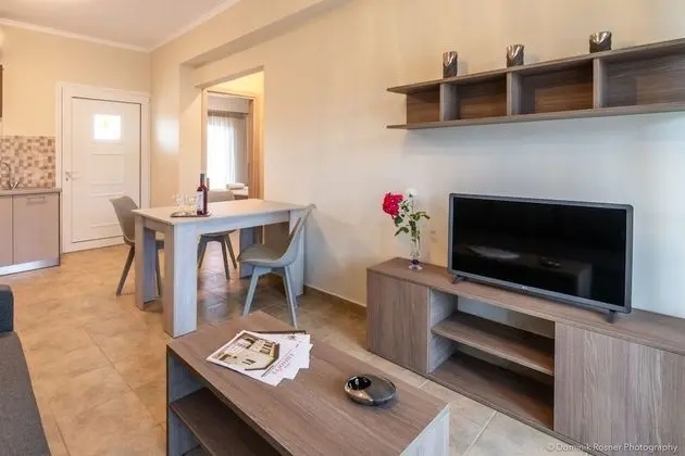 Classic Villa, 4 Yatak Odası, Havuz Manzaralı (A)