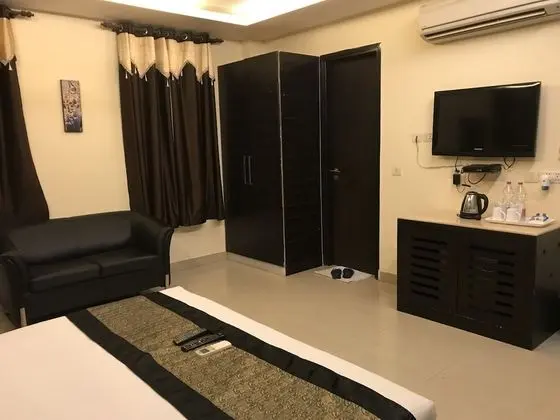 Büyük Yataklı Tek Kişilik Oda