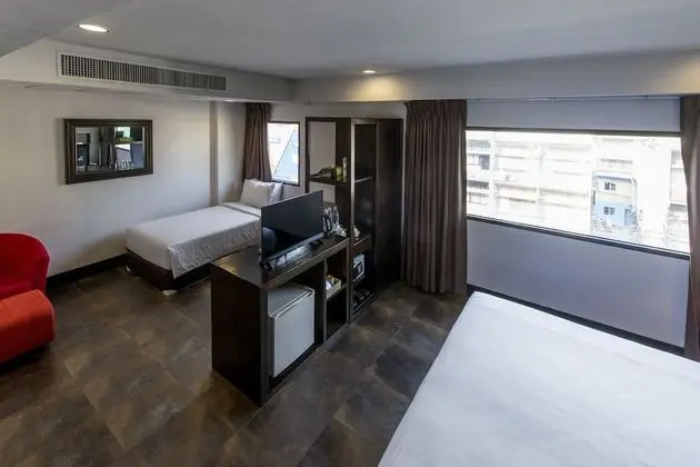Deluxe Family Room