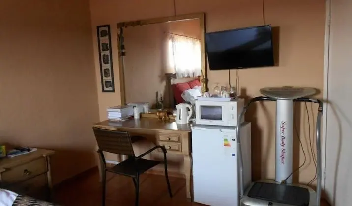 Standard Tek Büyük Yataklı Oda