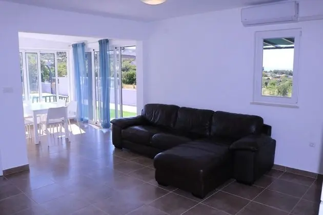 Ev (Nane Garden - house with pool - H(4+1)