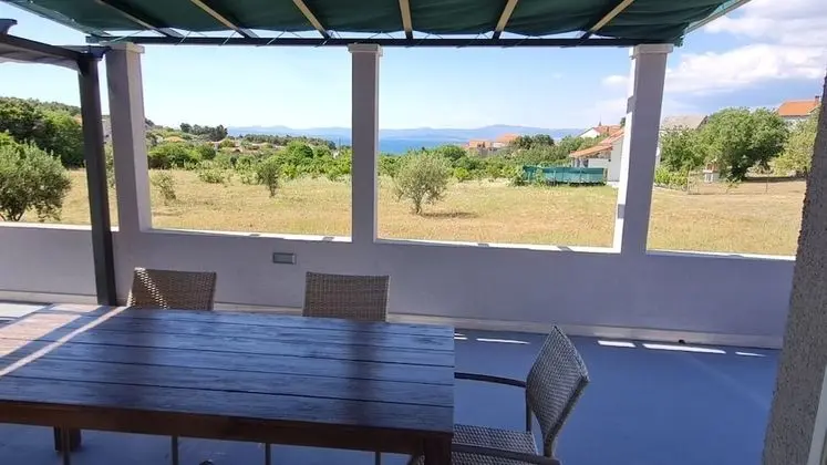 Ev (Nane Garden - house with pool - H(4+1)