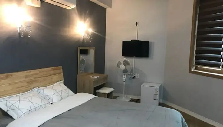 Deluxe Tek Büyük Yataklı Oda