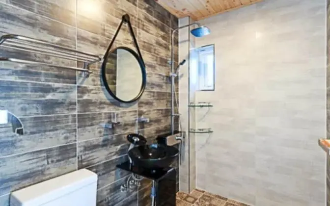 Oda (-K-couple indoor pool (3F))