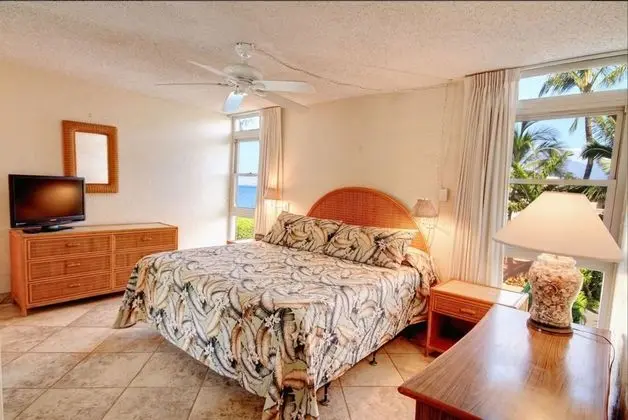 Suit One Bedroom Two Bathrooms