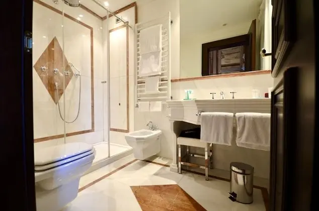 Deluxe Tek Büyük veya İki Ayrı Yataklı Oda, Şehir Manzaralı