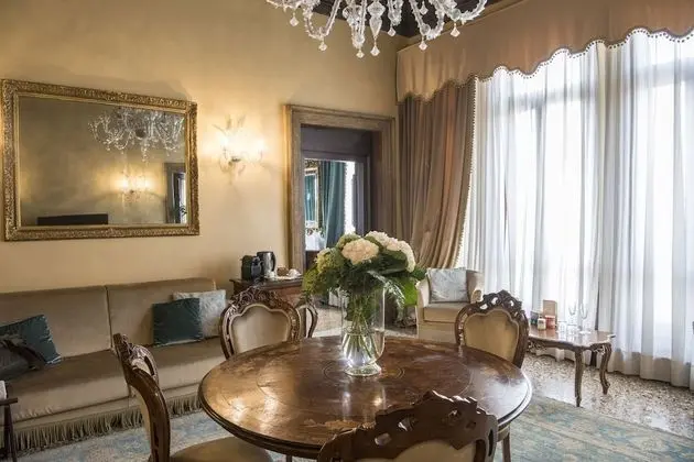 Presidential Süit, Kanal Manzaralı