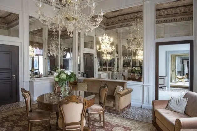 Presidential Süit, Kanal Manzaralı