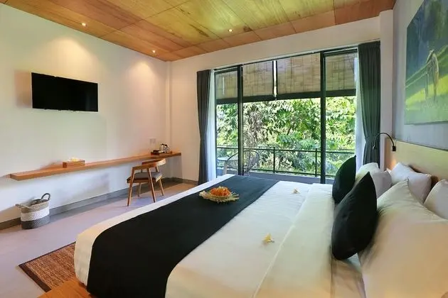 Deluxe Tek Büyük veya İki Ayrı Yataklı Oda, Bahçe Manzaralı