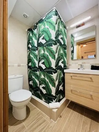 Deluxe Tek Büyük Yataklı Oda, Özel Banyo (Double A/C)